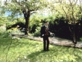 Piaget dans son jardin de Pinchat, 1970